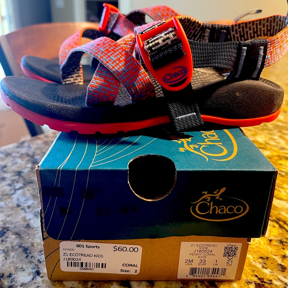 Girls Chaco’s Size 2. Barely worn. Paid $60.